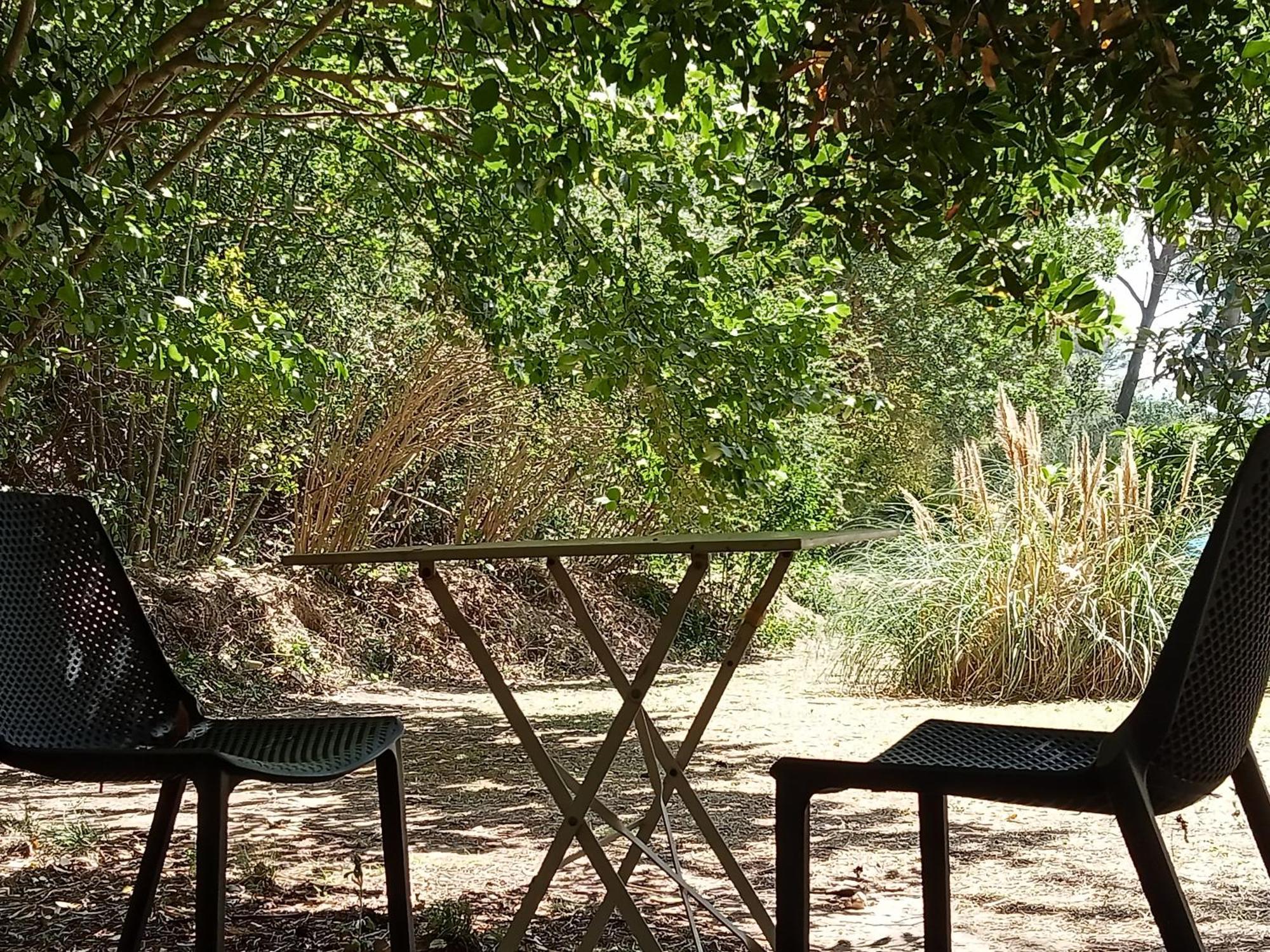 Les Restanques - Chambre D'Hotes Cuges-les-Pins Εξωτερικό φωτογραφία